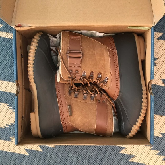 Vegan rain or snow duck boots by JBU - Picture 5 of 7